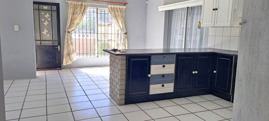 To Let 2 Bedroom Property for Rent in Anchorage Park Western Cape